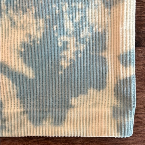 Bra Bundle - Size Medium - Under Armour Sports Bra & Colsie Bralette - Picture 8 of 11